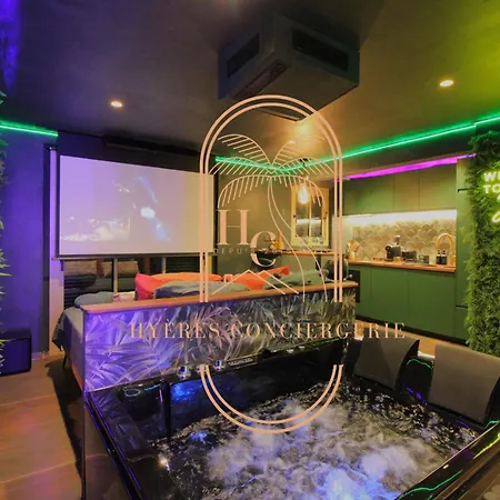 Jungle Love Room Balneo/Cinema By Hc Hyères Extérieur photo